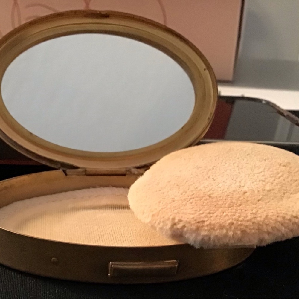 VINTAGE RICHARD HUDNUT GOLD COMPACT - Picture 8 of 8